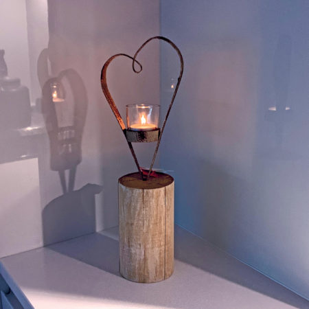 Metal Heart T Light Candle Holder