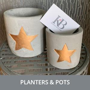 Planters & Pots